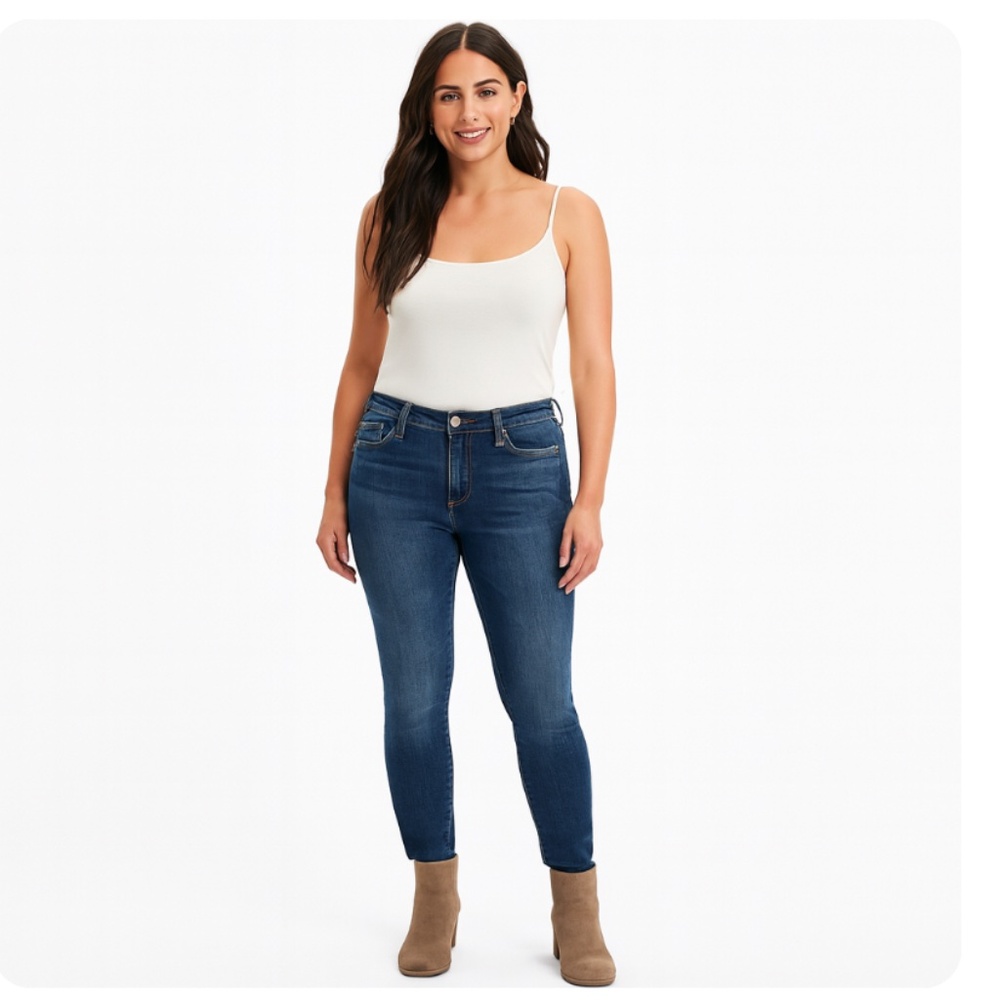 KUT FROM THE CLOTH Dark Wash Boyfriend Jeans Size 2